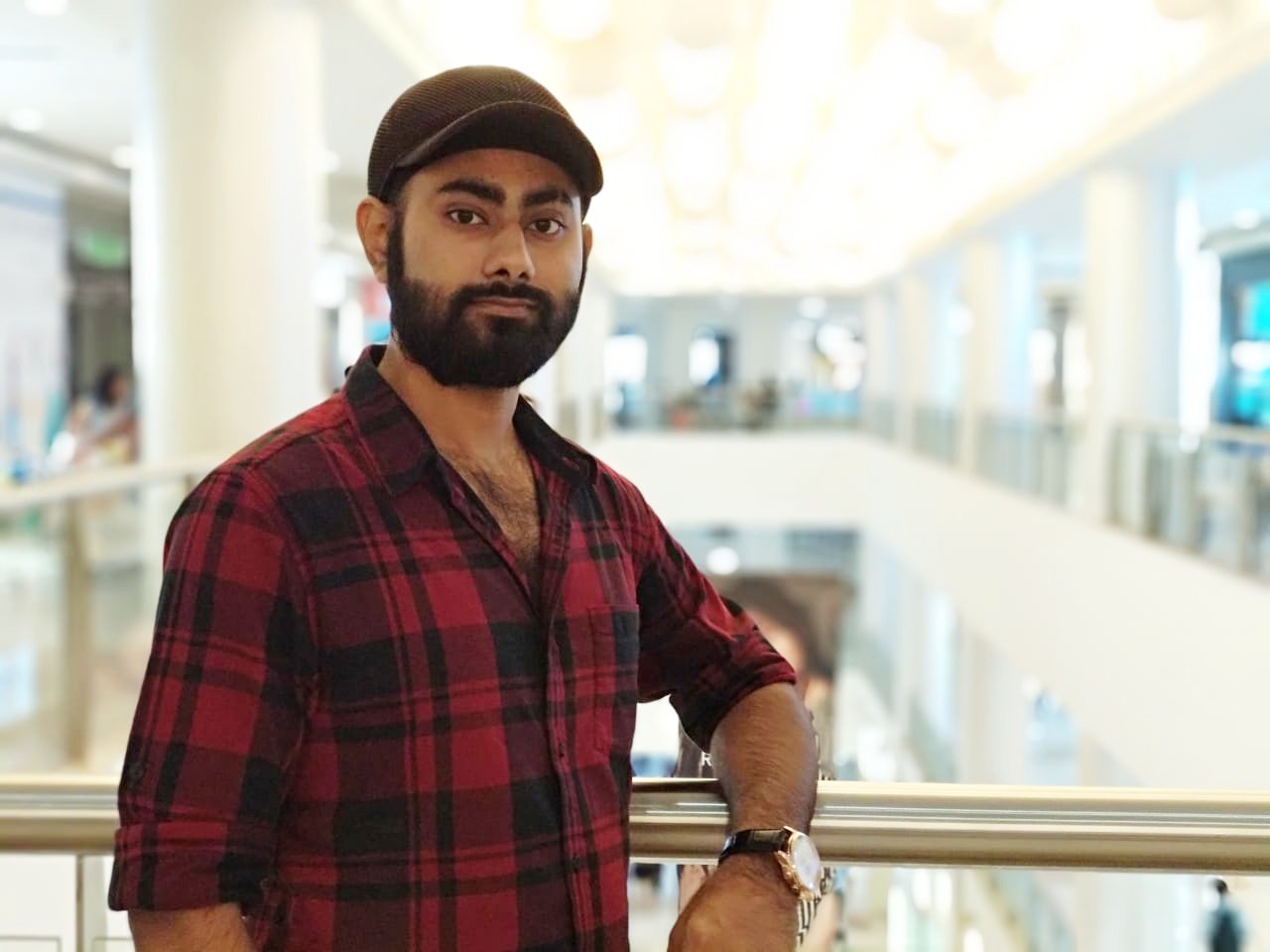 _nonalcoholic_'s profile picture. optimistic. exuberant. loquacious