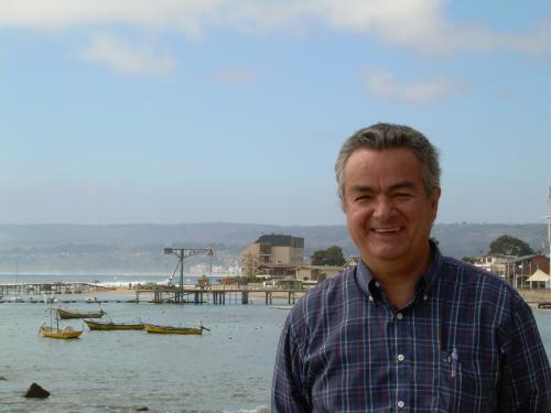 Contador Auditor e Ingeniero Comercial, +60 años. tanguero, salsero y soltero. WhatsApp +56994300290
