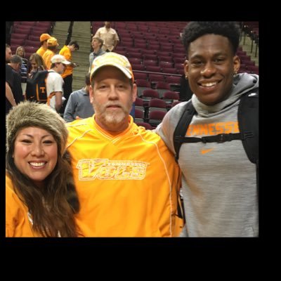 ShellyBurton15's profile picture. 