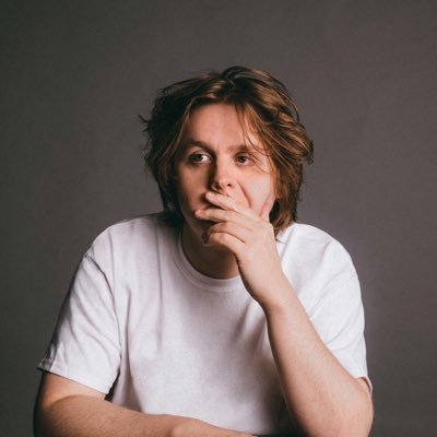 Primera cuenta de apoyo a Lewis Capaldi en Chile 🦐•I guess I kinda liked the way you helped me escape•