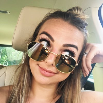 lacemcmahon's profile picture. stressed, blessed, and coffee obsessed