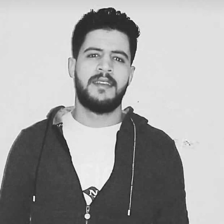 ShiblWael's profile picture. وانا كأني البار . وكل ما تتقل عليك الهموم تيجي تاخد كاسين  وتتوب .