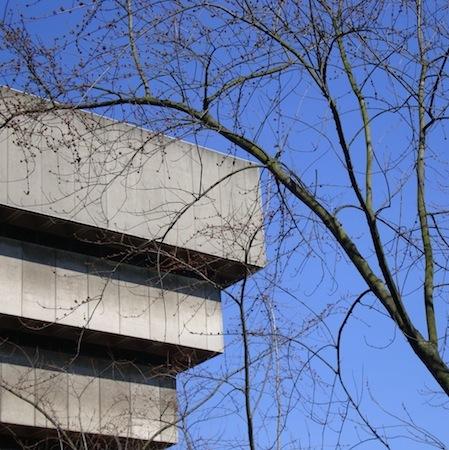 Celebrating John Madin's Central Library and questioning the need for it to be demolished. (Account run by members of Friends Of The Central Library).