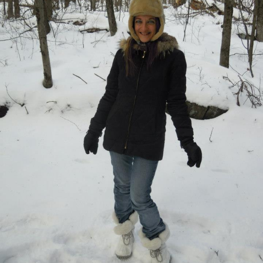 PhD in English (Grad Center, CUNY); writing and literature teacher; Shakespearean; memoirist; Alzheimer's awareness advocate; refugee daughter; opinions my own