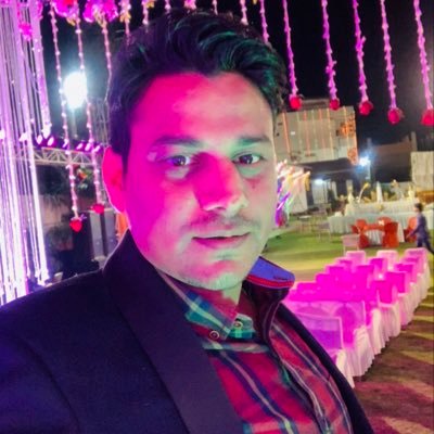 Advocate,Ranchi high Court,Traveller,political Strategist!!