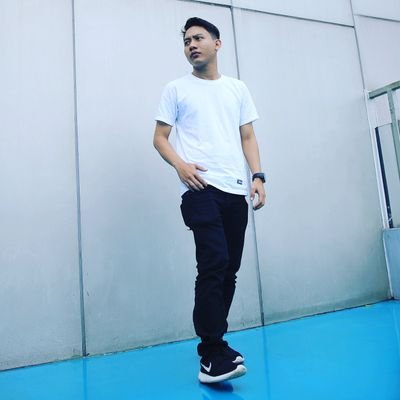 Ekonomi & Bisnis