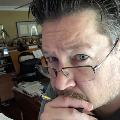 Professional Animation/Visual Development Artist. Follow if you love animation and drawing tips! Instagram: robertgriggsart