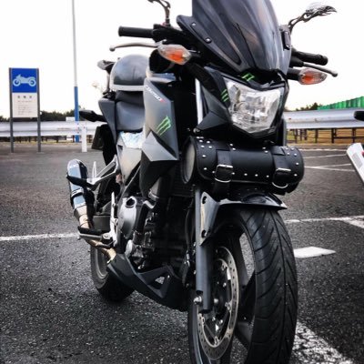 Yuuma Cb250f Ar Twitter Gsr250とcbr250rとninja250rどれ乗るかめちゃくちゃ悩んでる 最高速的にはninja250r 加速的にはcbr250r 見た目的にはgsr250 な気がするんだけどどうしよう 今のところgsr250にひかれてるけど遅いって聞くしな T Co Ofgkqwj00i
