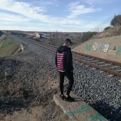 robeeerr_parker's profile picture. 🥀