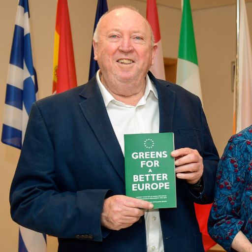 South East. @TheGreenParty Animals spokesperson. Contributor to 'Greens for a Better Europe' book marking 20 years of Greens in the EP. #VoteGreen2019 #FBPE