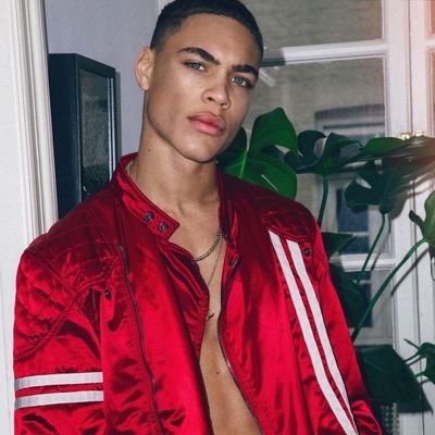 WZabrp's profile picture. L'enfant tant voulu de Blaise et Ginny