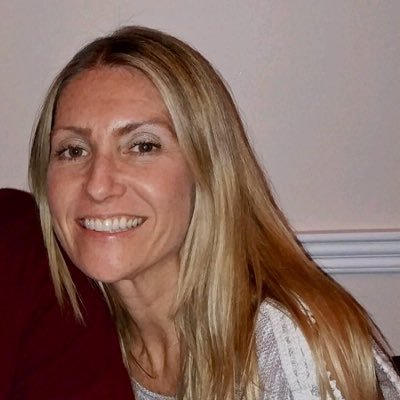mom of 3, wife for 20, English teacher, Massapequa native