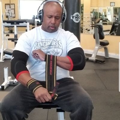 benchdeadlift's profile picture. Fitness coaching helps everyday people live better
