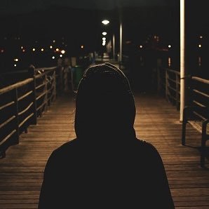 r_uyw's profile picture. 怪しいのは承知しています。 本気で人生を変えたい方。 本気でお金を稼ぎたい方のみに対応します。 全員ができるわけではありません。 面接あり