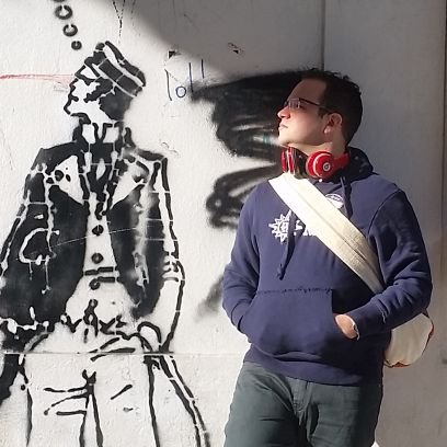 _SweetDan's profile picture. Aeroviário, Historiador, editor audiovisual, tripulante de cruzeiros e mestre do conhecimento inútil