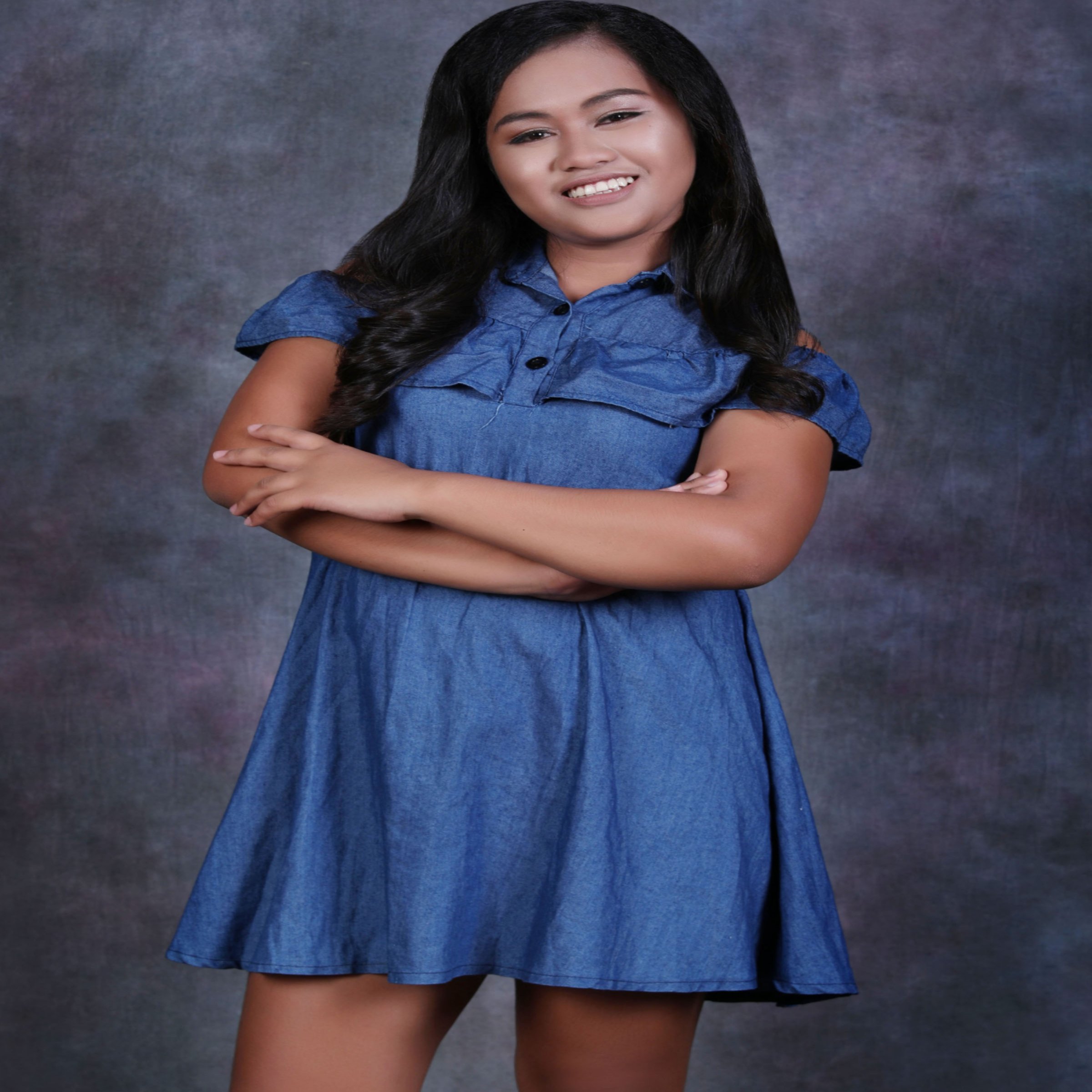 MaxyApple's profile picture. Guro sa Filipino.