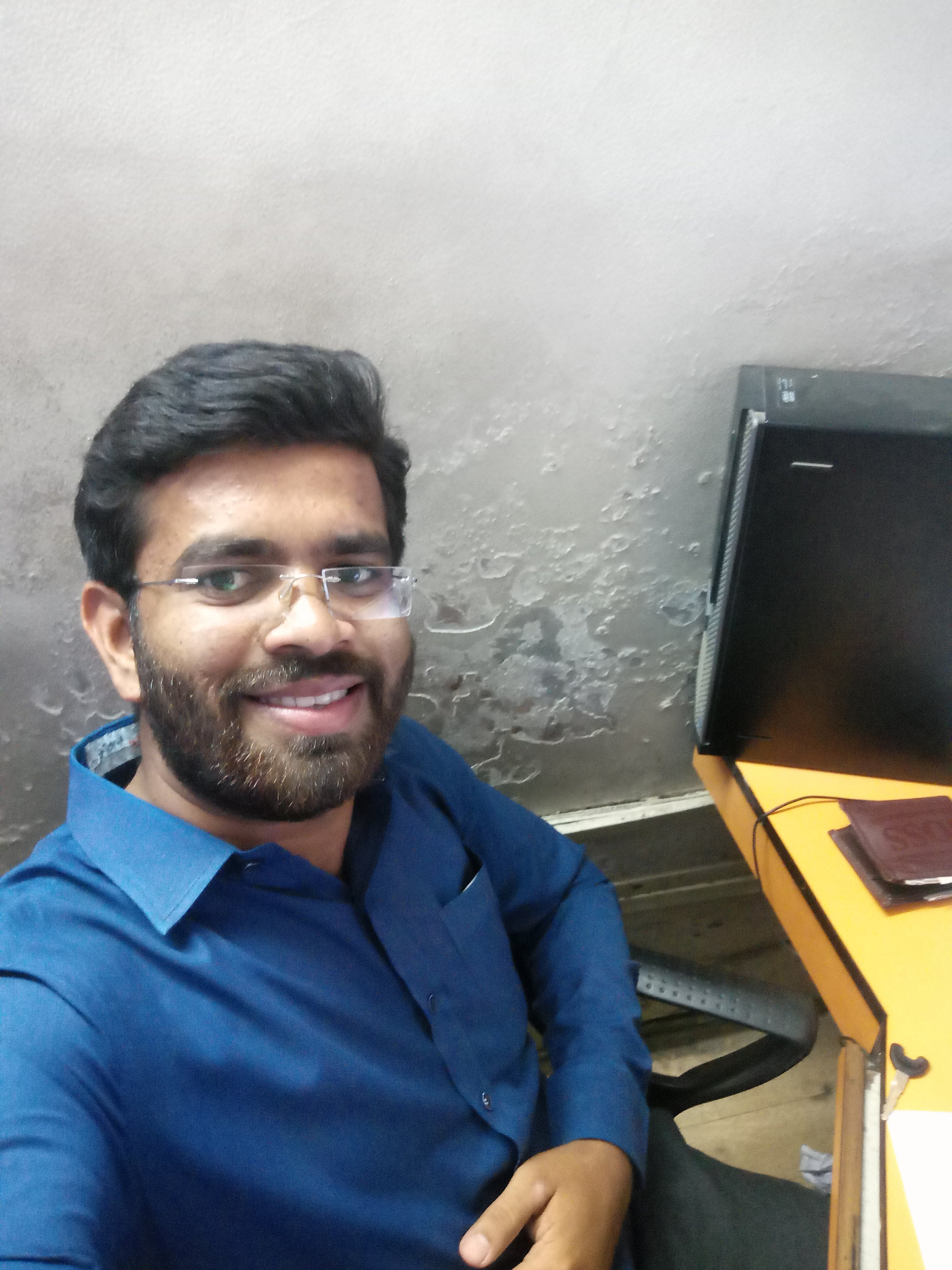 kawade_shital's profile picture. Playing cricket