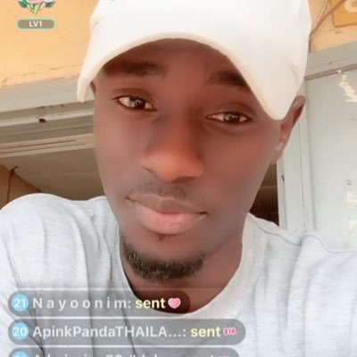 EhizojieMoses's profile picture. Free and simple