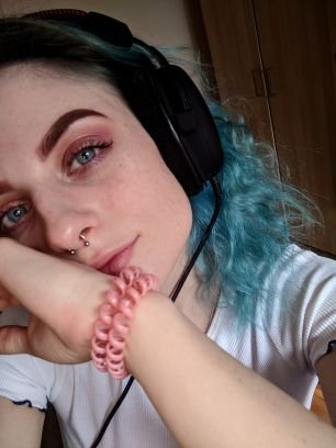 FyonnO's profile picture. Snapchat fyonn_rosie98
Instagram fyonn.okeeffe