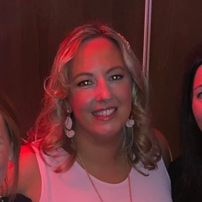 Born in Edinburgh, live in Manchester, married to Andy with two gorgeous wee boys, I’m a busy tech/travel lawyer and company secretary, never a dull moment!