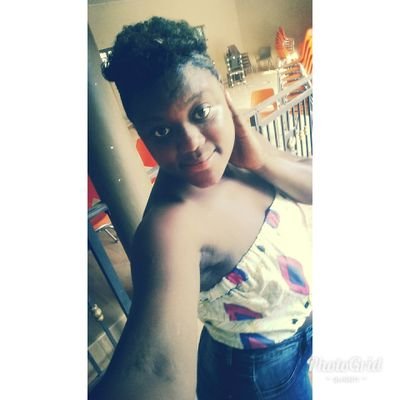 queenskis's profile picture. I no am special