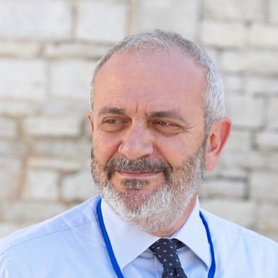 ppulina60's profile picture. Dovrei insegnare e invece imparo