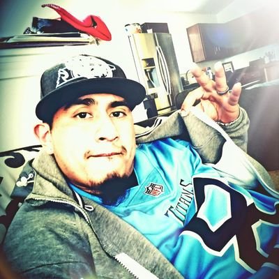 ReubenALo85's profile picture. Titan Up