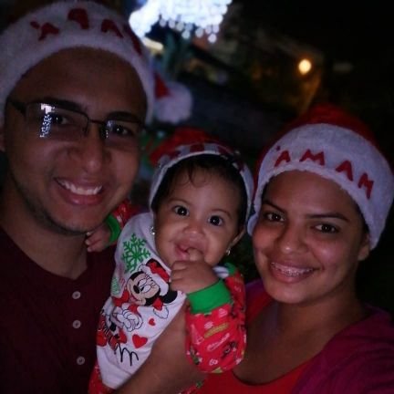 Súper fan del futbol.
Fanático del FC Barcelona y Brasil.
Padre de la niña más linda 😍👨👩👧