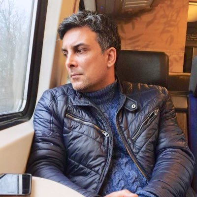کاش غیر از من و تو هیچ کس باخبر از ما نشود ! نوبت بازی ما باشد و هرگز نوبت بازی دنیا نشود ..........