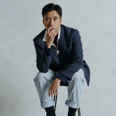 Followed by @vidialdiano 20/11/2014
Terambang is out now on spotify, joox, apple music.
Youtube channel Vidi Aldiano.