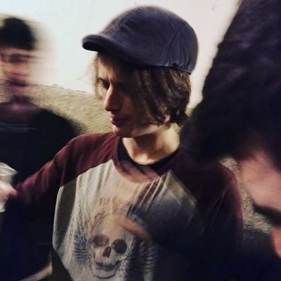 dav999r's profile picture. 