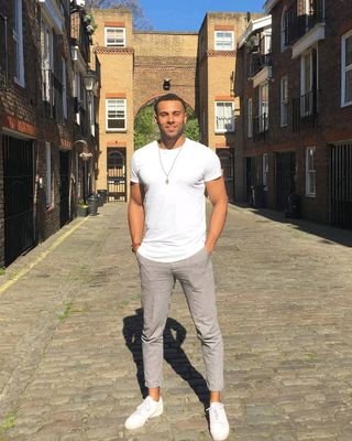 Andrew6843's profile picture. Aeronautical Engineer/Pilot