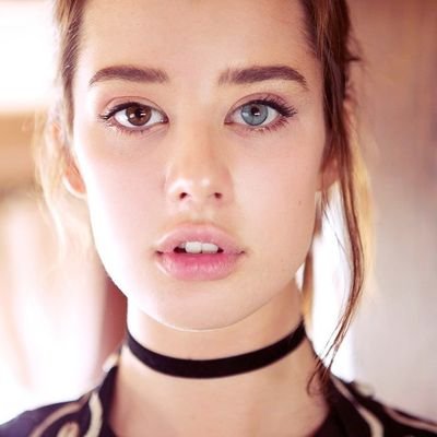 Roleplay Account by #ᴠɪᴏʀᴀ | Not affiliated with Sarah McDaniel || OC | Medium, Clairvoyant | At @TicklezYou's side