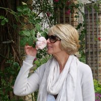 Janet Gunn - @JanetGunn15 Twitter Profile Photo