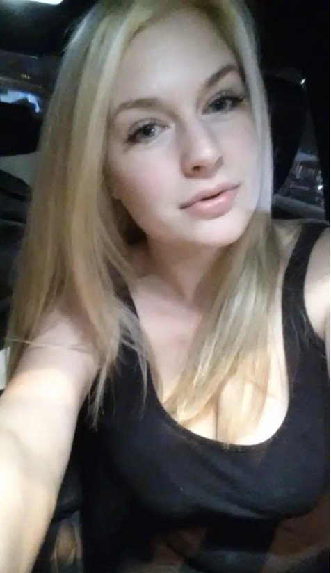Je suis une Femme très sympa et j'aime la fidélité