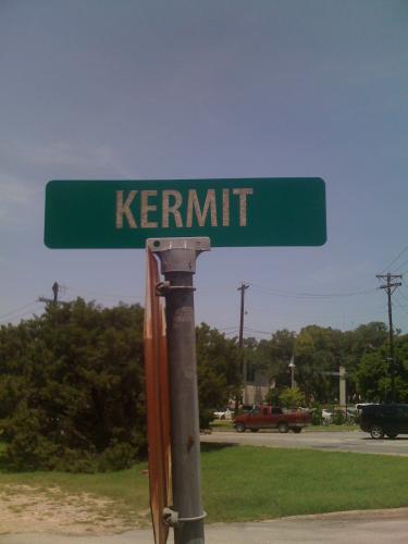 deanherback's profile picture. Follow me for retweets cuz thats about all you'll see