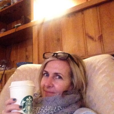 CourtneyGaunt1's profile picture. who knows