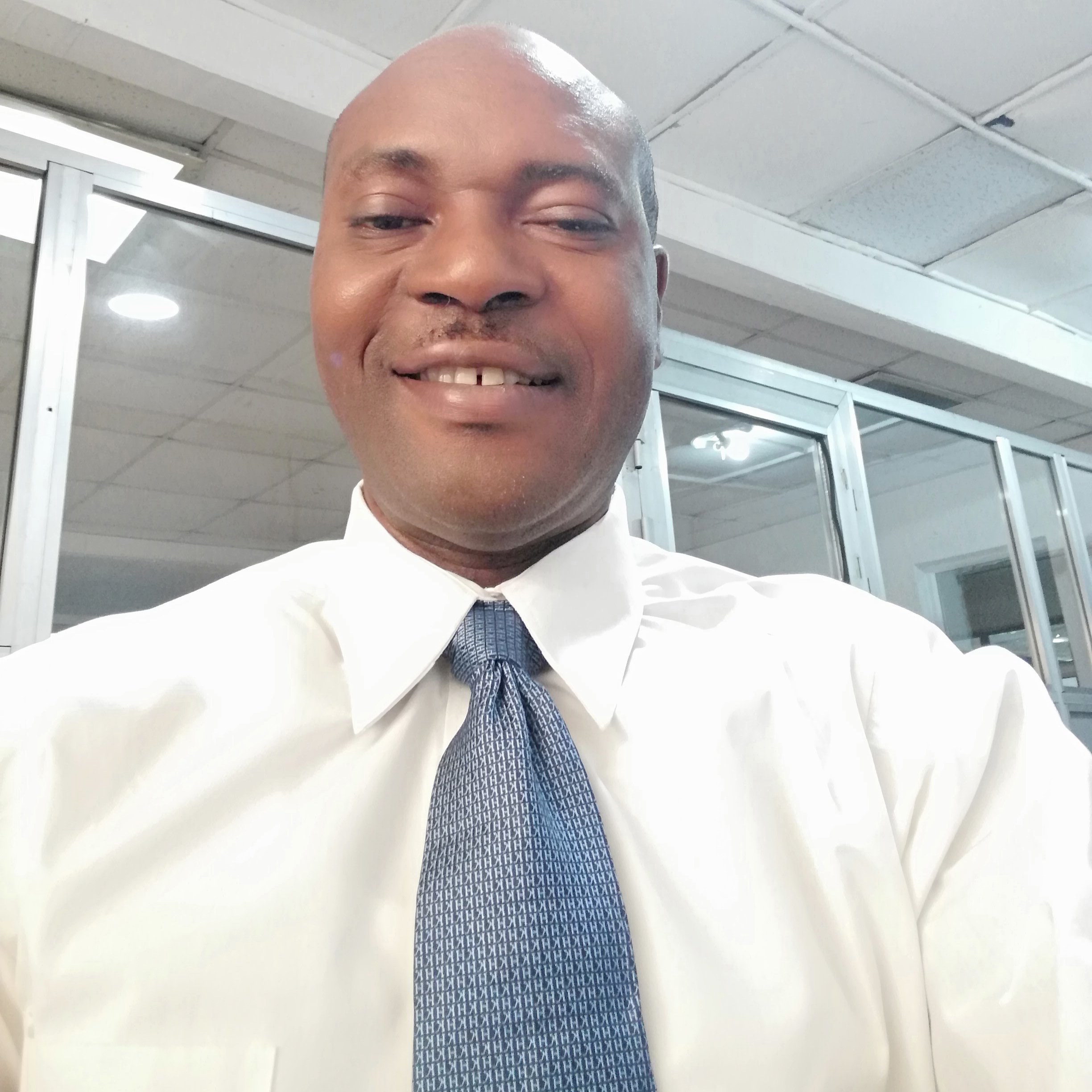 Krisdyke's profile picture. Journalist, believer in integrity & honesty, anticorruption crusader humanist. Social crusader. Logistics /Transportation & Supply Chain Expert.