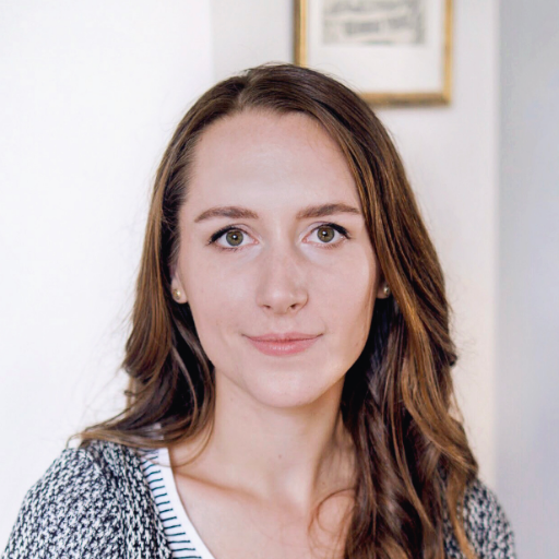 lauravdesign's profile picture. Maker, arranger, designer of lovely things. seeker of light. curious learner. cake eater.