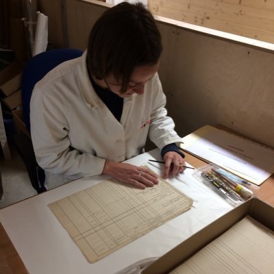 Stained glass & object conservator from rural Yorkshire. Lincoln University graduate (MA in Conservation of Historic Objects) Runner. (she/her) Own views.