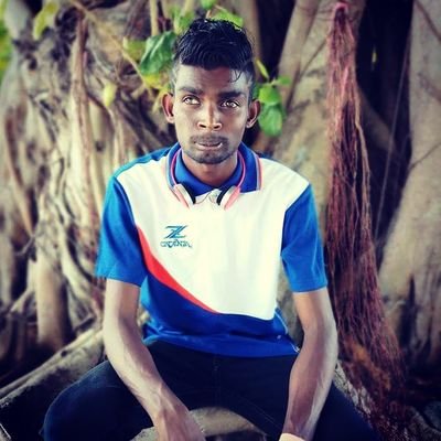 hihchaa's profile picture. football