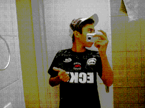 julin99's profile picture. 