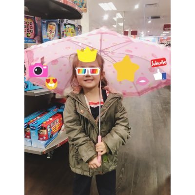 MaiasPlayWorld1's profile picture. I am worlds youngest youtuber ! Visit me on YT ! link is below ;) Cherriioooo turn your 🔔 on