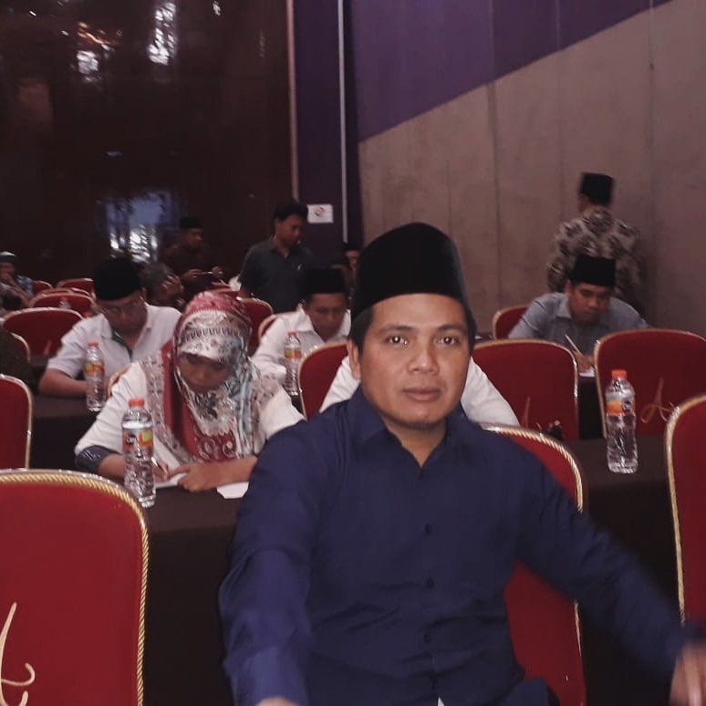 ahmadropii13's profile picture. 