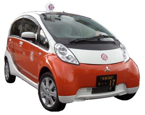 都タクシー（株）　創業７０周年。由緒あるタクシー会社です。観光バス、福祉タクシー、子育てタクシー等も好評で、お客様の信頼を得ています。
