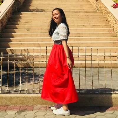 ma_biena's profile picture. Different.