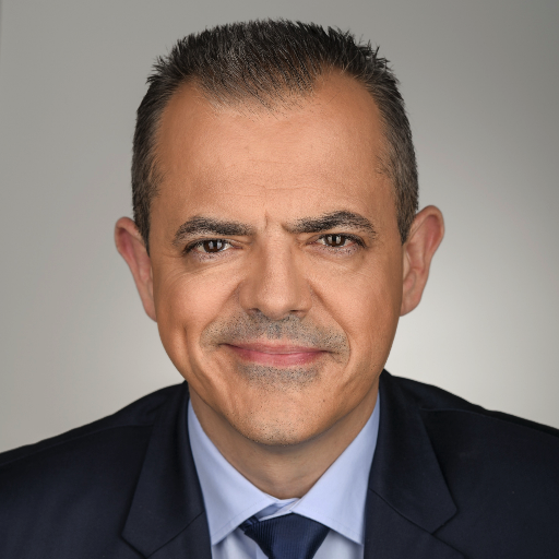 As both a journalist and then as a serial entrepreneur and an international headhunter, it has been my life’s journey to understand multicultural leaders.