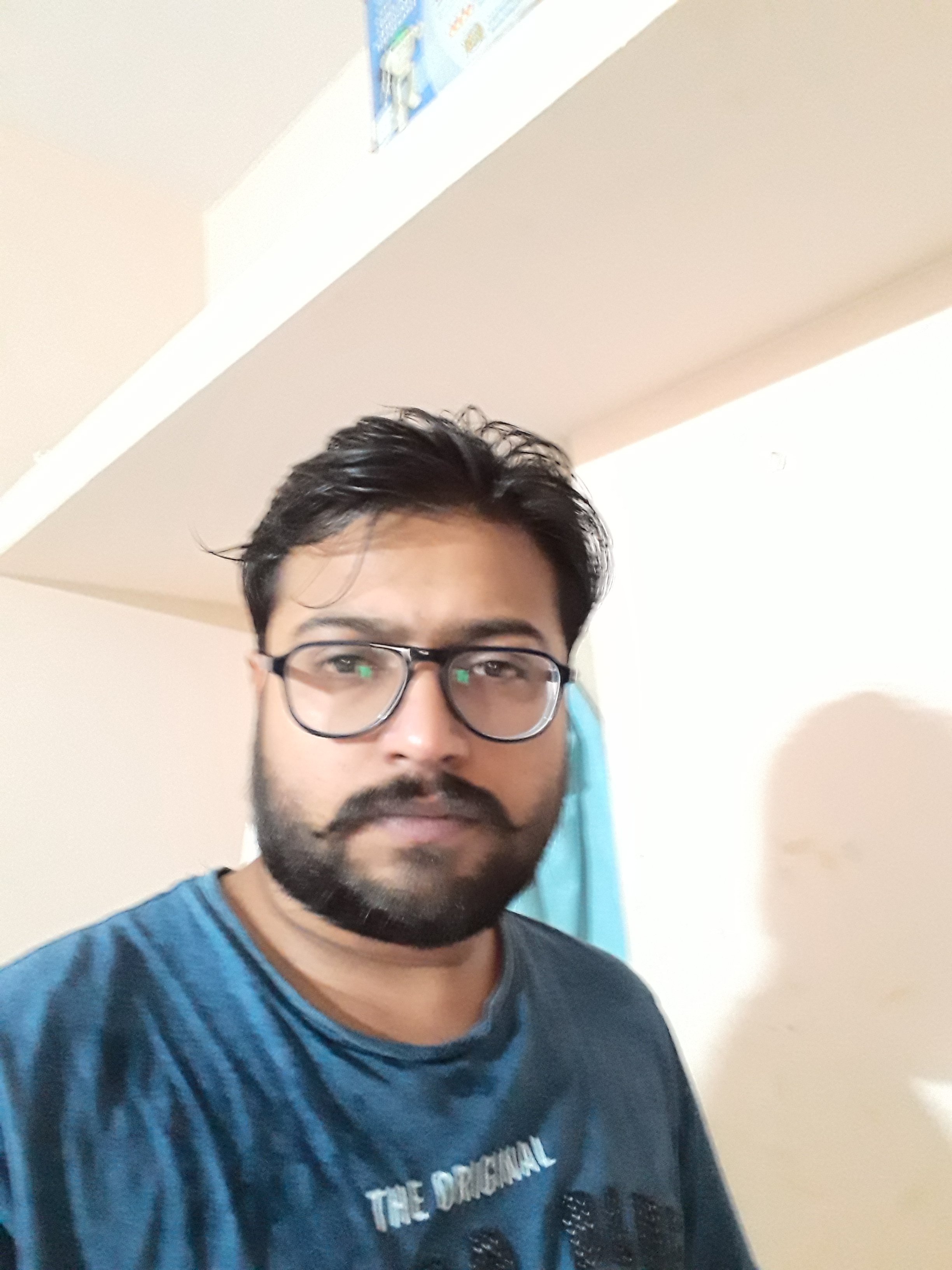 im_anunay's profile picture. Calm and simple life with a pinch of high thinking.
