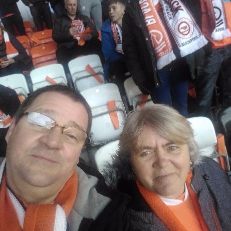 Mum of 2 grandma of 5 Massive Blackpool fc fan . Love people with a good sense of humour as love and laughter make the world go round well in my house they do