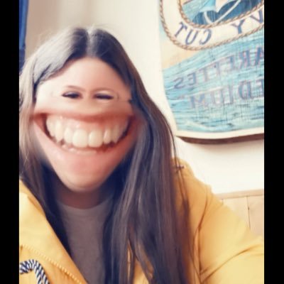 rosaquinnhere's profile picture. 🌚